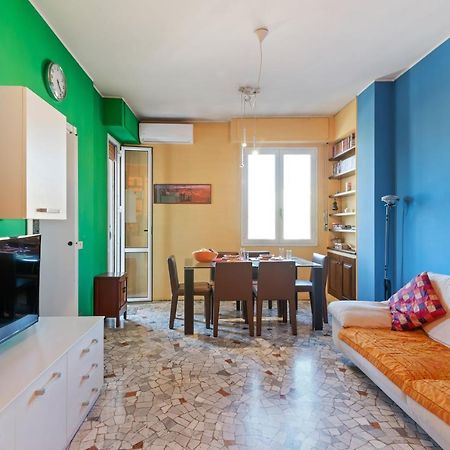 Flatty Apartments - Transiti Milan Bagian luar foto